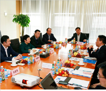 北京市工商联党组书记郑默杰一行莅临九五至尊VI老品牌建设考察调研